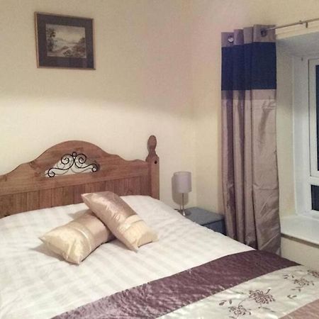 Cosy Terrace Cottage Built Into The Mountain Side. Blaenau Ffestiniog Exteriör bild